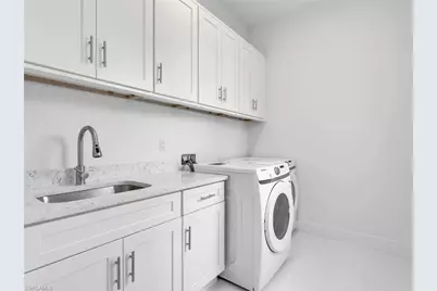 2514 36th St SW, Lehigh Acres, FL 33976 - Photo 22