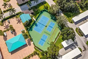 11 Bluebill Ave, Naples, FL 34108 - Photo 34