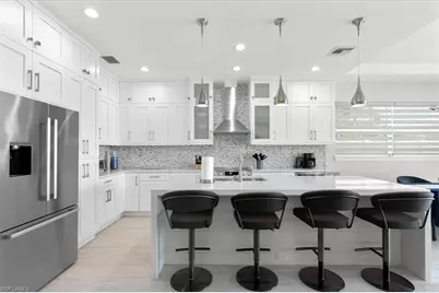 734 109th Ave N, Naples, FL 34108 - Photo 4