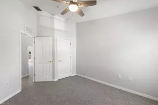 839 Hampton Cir, Naples, FL 34105 - Photo 16