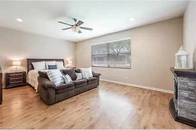 3911 Aurora Ct, Naples, FL 34116 - Photo 18