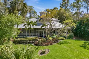 6480 Sandalwood Ln, Naples, FL 34109 - Photo 40