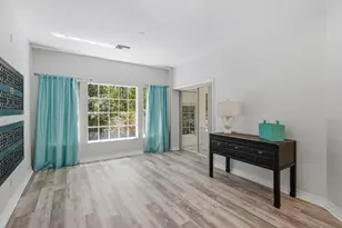 6480 Sandalwood Ln, Naples, FL 34109 - Photo 32