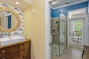 6480 Sandalwood Ln, Naples, FL 34109 - Photo 18