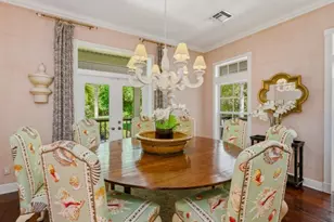 6480 Sandalwood Ln, Naples, FL 34109 - Photo 4