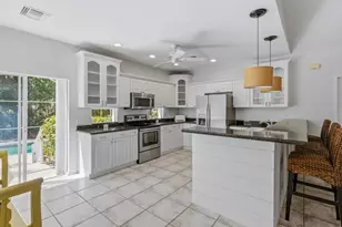 6480 Sandalwood Ln, Naples, FL 34109 - Photo 30