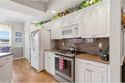 2910 Cypress Trace Cir #102, Naples, FL 34119 - Photo 14