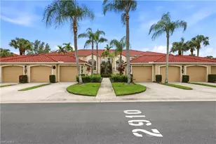 2910 Cypress Trace Cir, Naples, FL 34119 - Photo 4