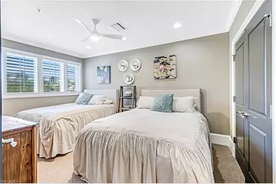 993 8th St S #2, Naples, FL 34102 - Photo 16