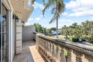 993 8th St S, Naples, FL 34102 - Photo 18