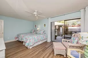 544 Retreat Dr, Naples, FL 34110 - Photo 14