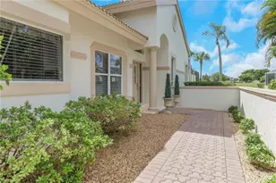 11672 Quail Village Way, Naples, FL 34119 - Photo 2