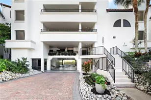 305 La Peninsula Blvd, Naples, FL 34113 - Photo 2