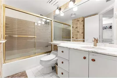 305 La Peninsula Blvd #305, Naples, FL 34113 - Photo 18