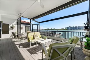 305 La Peninsula Blvd, Naples, FL 34113 - Photo 6