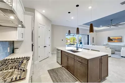 10112 Seaside Way, Bonita Springs, FL 34135 - Photo 12