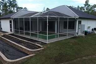 570 31st St NW, Naples, FL 34120 - Photo 10