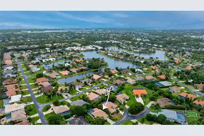 28985 Seton Ct, Bonita Springs, FL 34134 - Photo 20