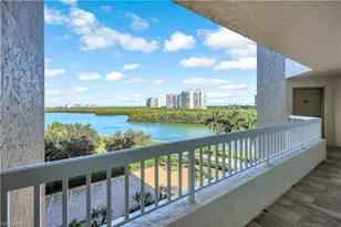 21 Bluebill Ave, Naples, FL 34108 - Photo 32