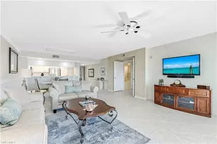 21 Bluebill Ave, Naples, FL 34108 - Photo 14