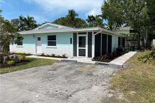 1751 Smugglers Cove, Naples, FL 34112 - Photo 2