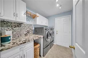 1021 NE 32nd St, Cape Coral, FL 33909 - Photo 22