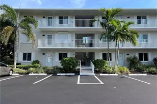 3051 Sandpiper Bay Cir, Naples, FL 34112 - Photo 2