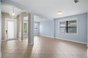 12129 Country Day Cir, Fort Myers, FL 33913 - Photo 4