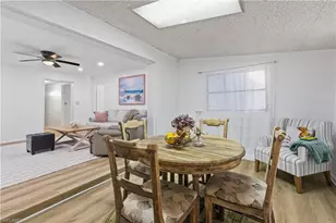 2261 11th St N, Naples, FL 34103 - Photo 8