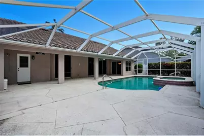 2268 Piccadilly Ct, Naples, FL 34112 - Photo 8