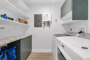 1100 9th St S, Naples, FL 34102 - Photo 18