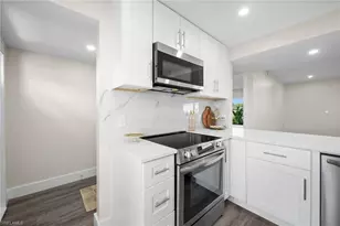 378 Palm Dr, Naples, FL 34112 - Photo 6