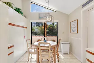 355 Bay Forest Dr, Naples, FL 34110 - Photo 24