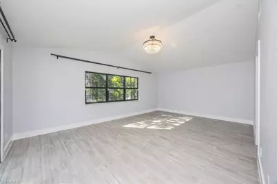 6161 Waxmyrtle Way, Naples, FL 34109 - Photo 12