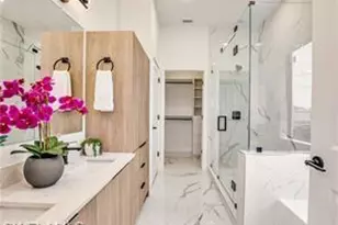 1203 NE 36th Ln, Cape Coral, FL 33909 - Photo 4