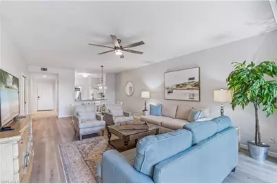 725 Saratoga Cir #102, Naples, FL 34104 - Photo 2