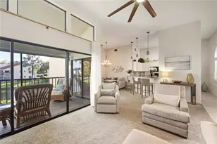 559 Beachwalk Cir, Naples, FL 34108 - Photo 6