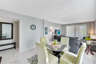 1300 Gulf Shore Blvd N #407, Naples, FL 34102 - Photo 4