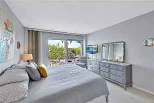 1300 Gulf Shore Blvd N, Naples, FL 34102 - Photo 12