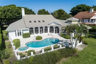 708 Nathan Hale Dr, Naples, FL 34108 - Photo 4