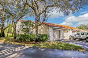 725 Saratoga Cir, Naples, FL 34104 - Photo 28