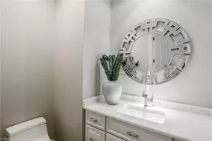 107 Colonade Cir, Naples, FL 34103 - Photo 16