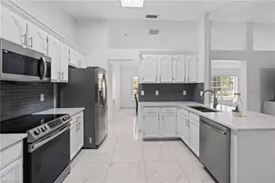 7780 Scarlet Ct, Naples, FL 34104 - Photo 10