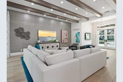 6665 Mill Run Cir, Naples, FL 34109 - Photo 6