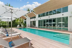 2211 Southwinds Dr, Naples, FL 34102 - Photo 8