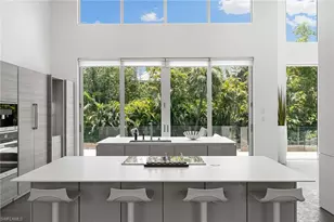 2211 Southwinds Dr, Naples, FL 34102 - Photo 16