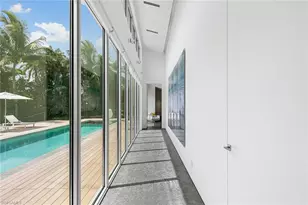 2211 Southwinds Dr, Naples, FL 34102 - Photo 20