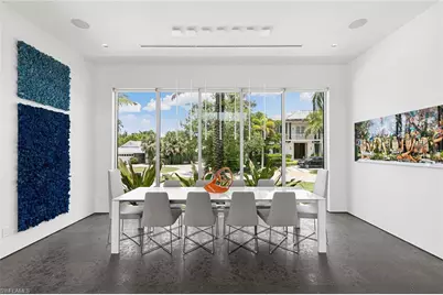 2211 South Winds Dr, Naples, FL 34102 - Photo 18