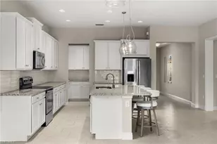 3292 Pilot Cir, Naples, FL 34120 - Photo 8