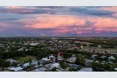3461 Lakeview Dr, Naples, FL 34112 - Photo 32